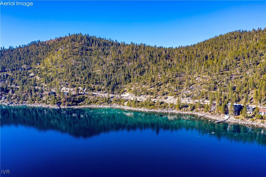 451 Lakeshore Boulevard