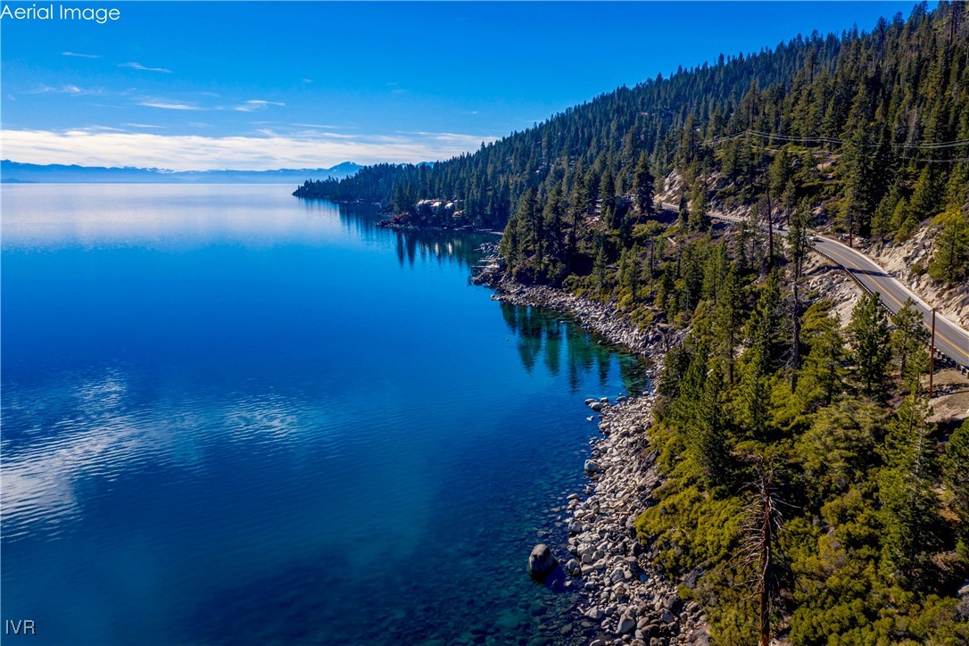 451 Lakeshore Boulevard