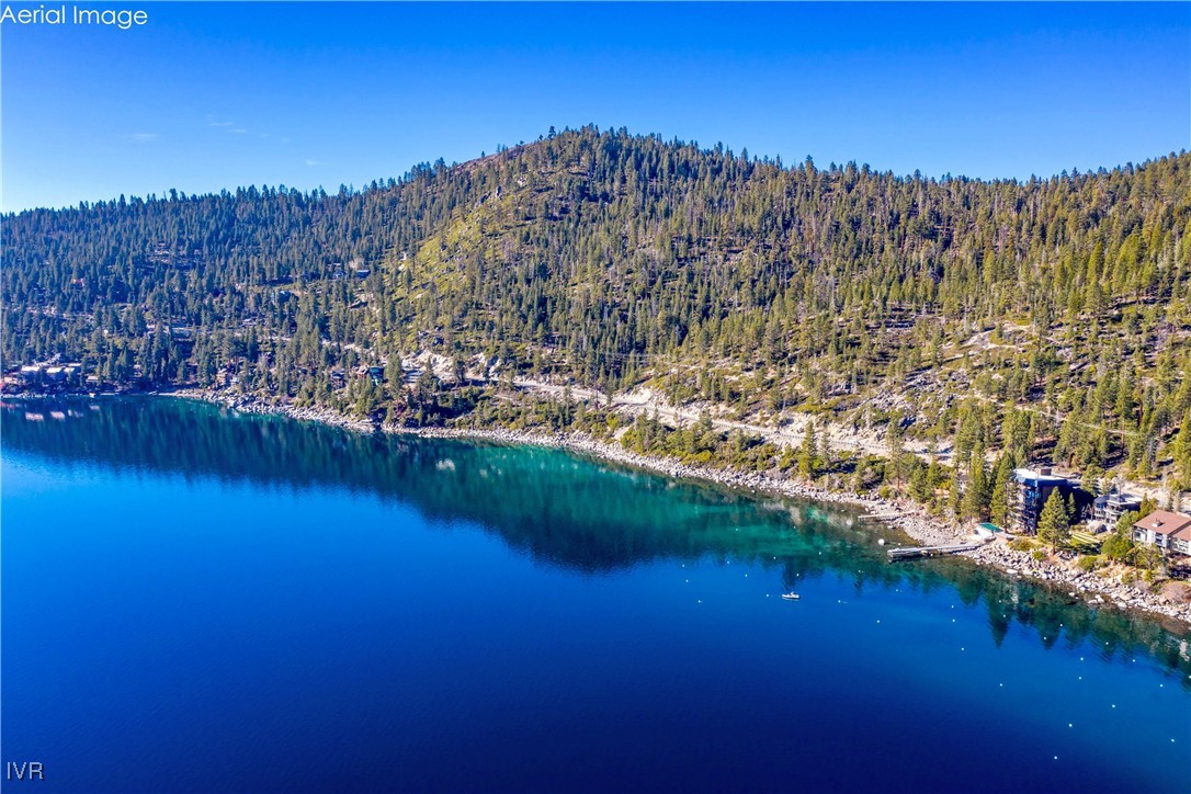 451 Lakeshore Boulevard