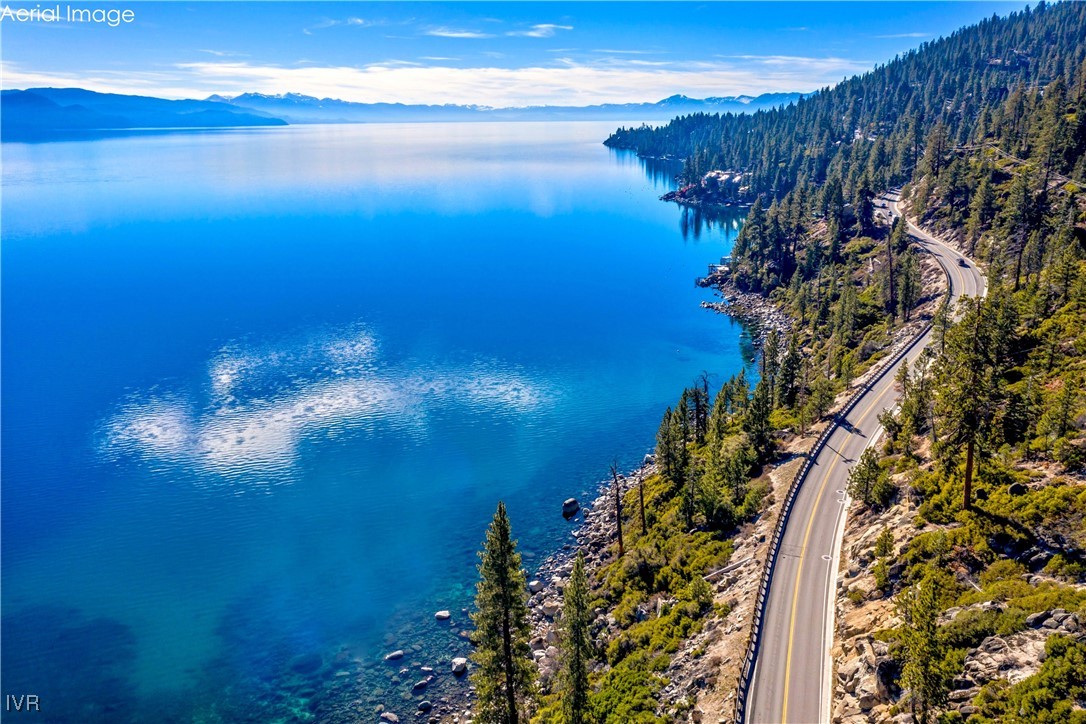 451 Lakeshore Boulevard