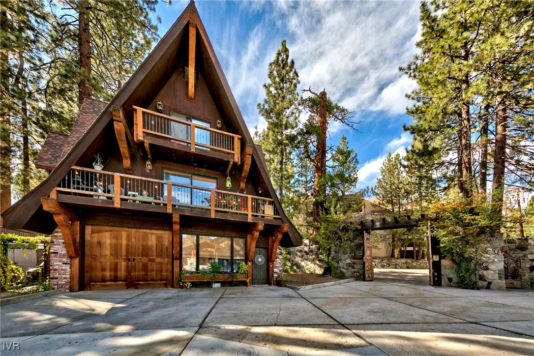 16 & 20 Calaneva Drive