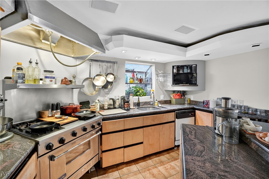 16 & 20 Calaneva Drive