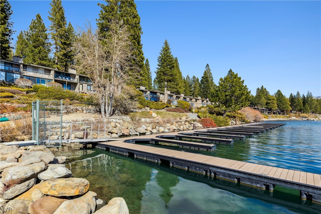 525 Lakeshore Boulevard 41