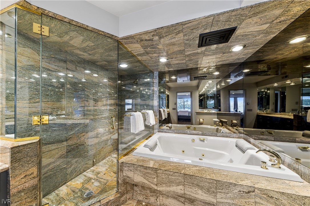 525 Lakeshore Boulevard 41