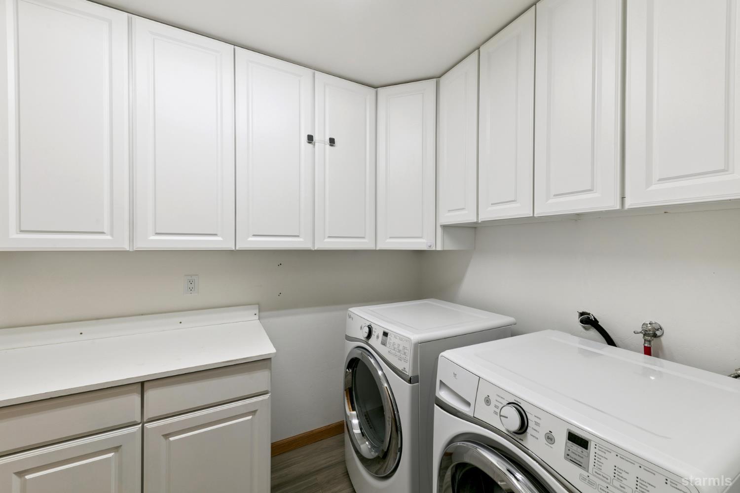 926 Tanglewood Drive