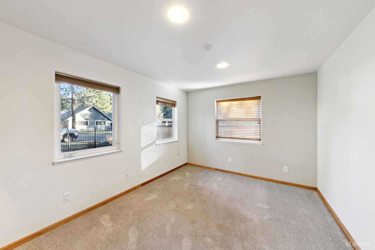 926 Tanglewood Drive