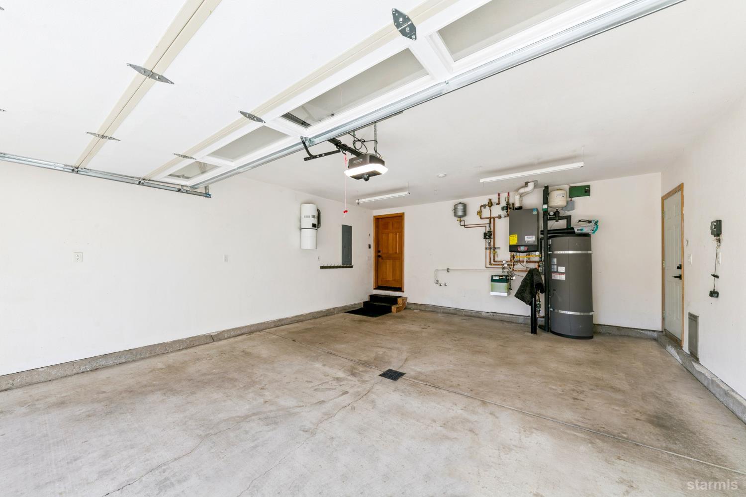 926 Tanglewood Drive