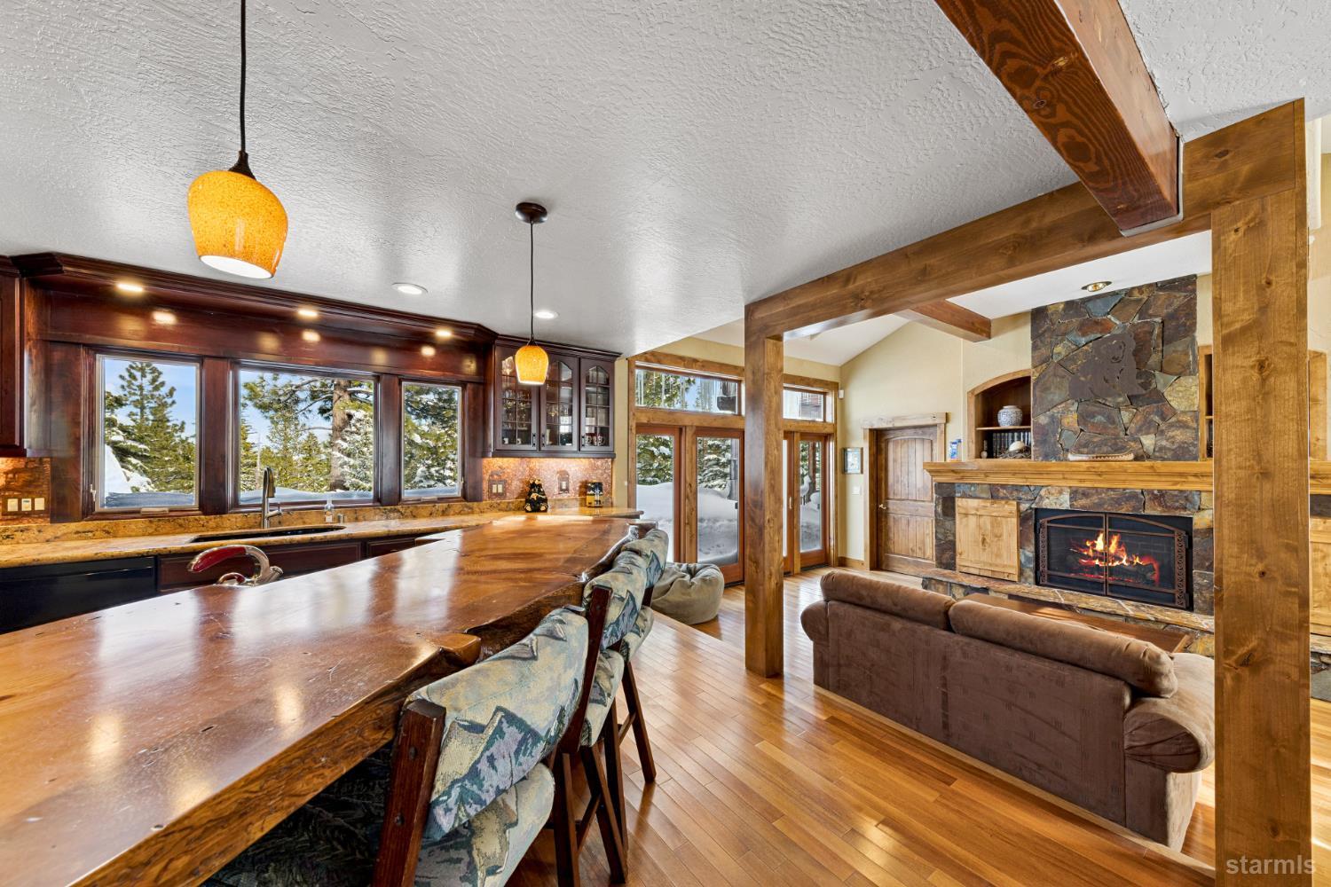 2361 Tolteca Court