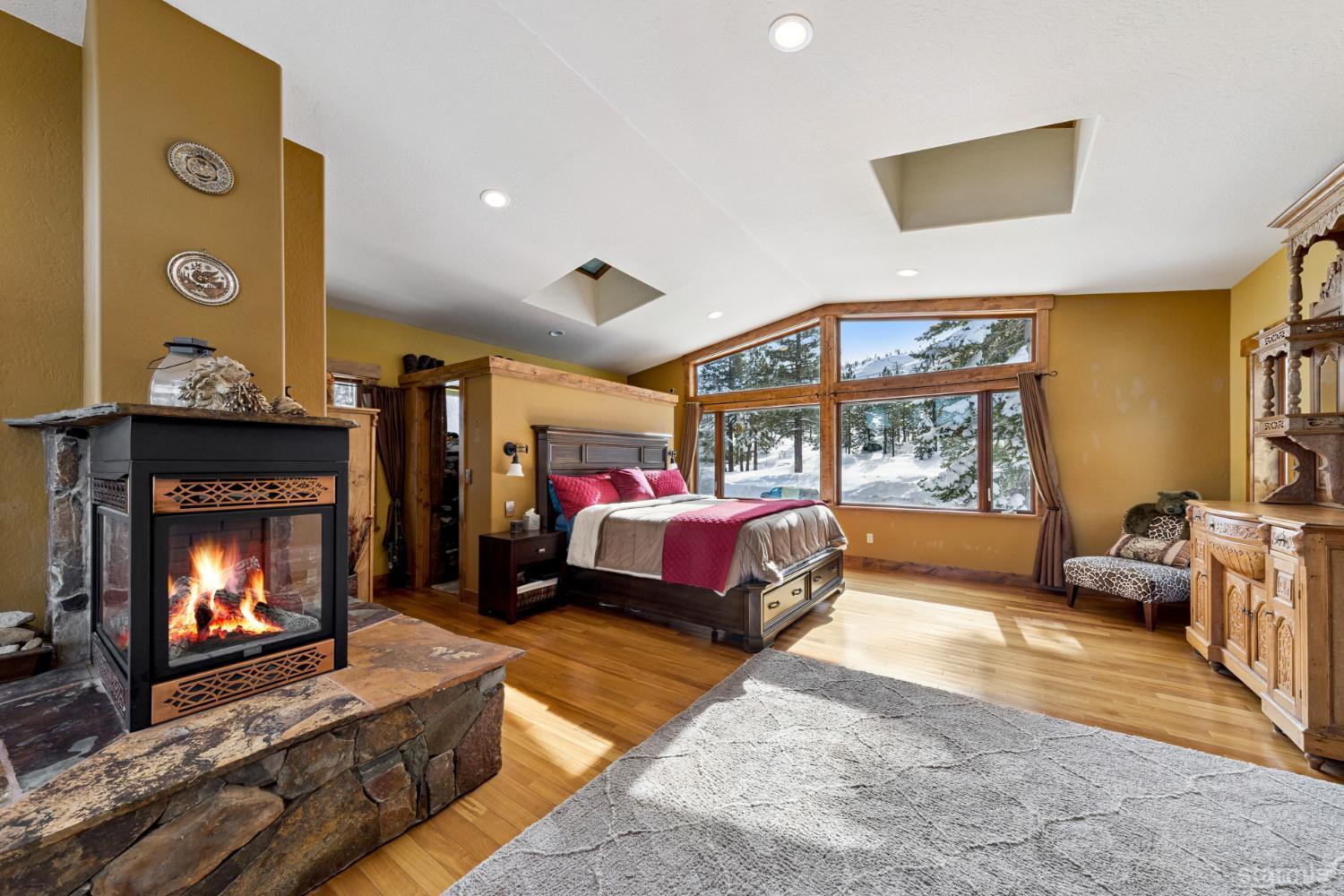 2361 Tolteca Court