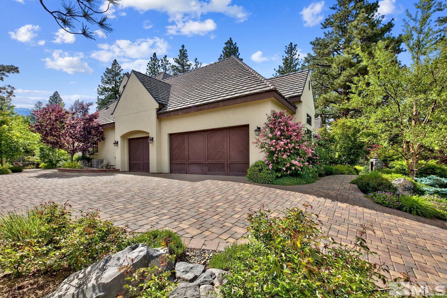 5950 Chambery Circle