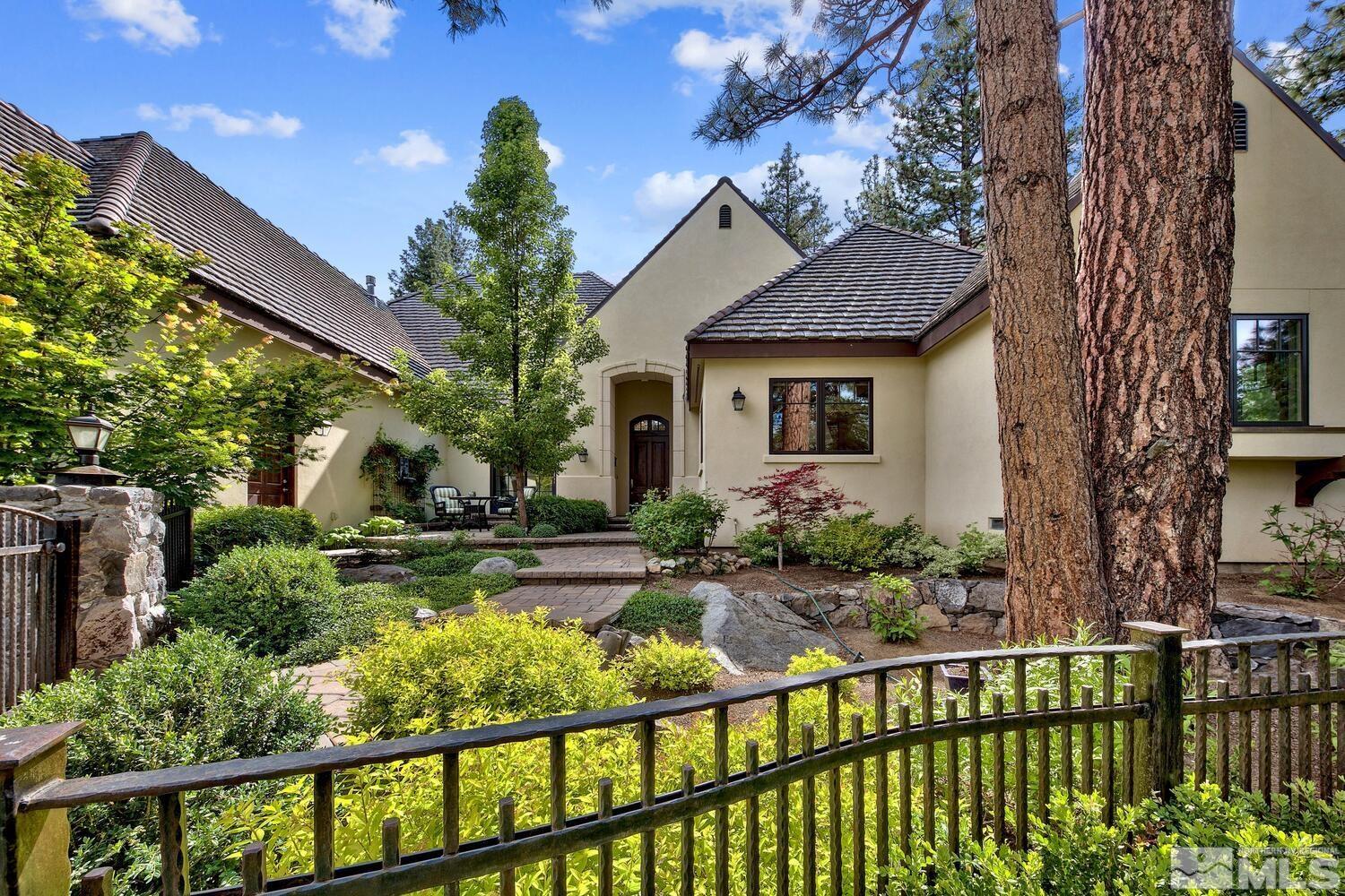 5950 Chambery Circle