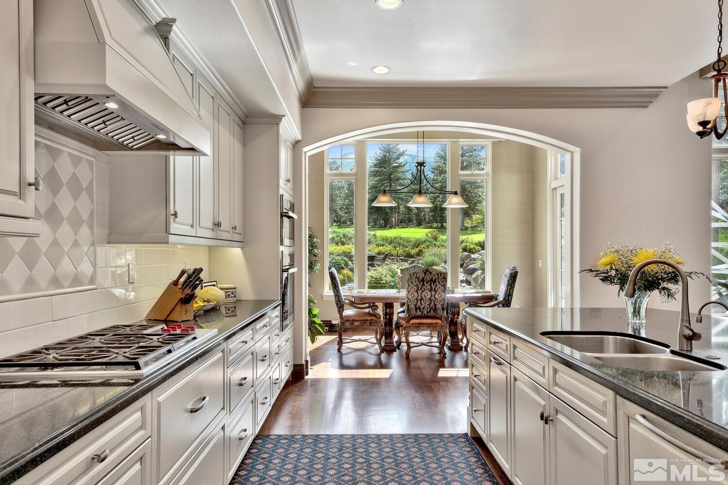 5950 Chambery Circle