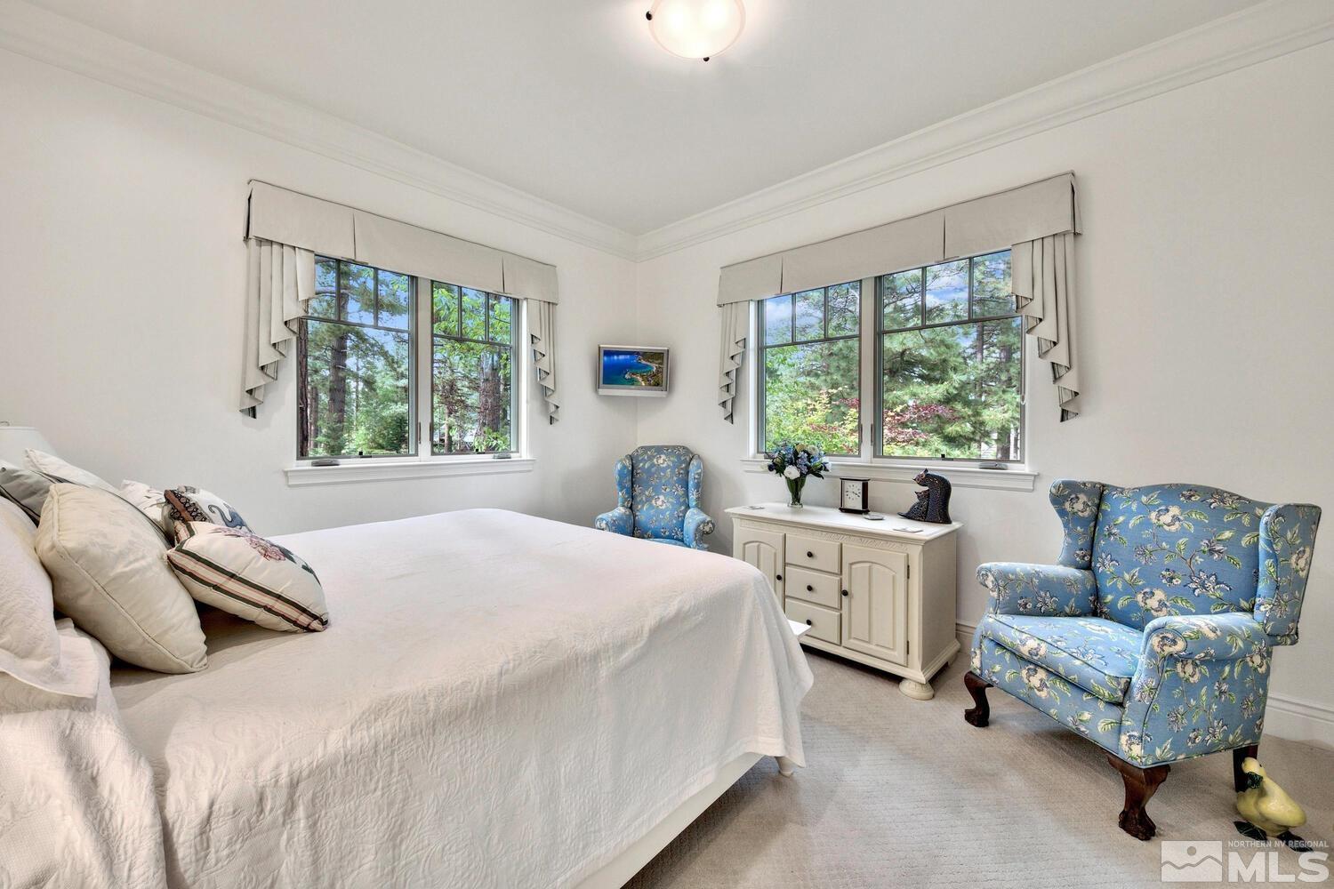 5950 Chambery Circle