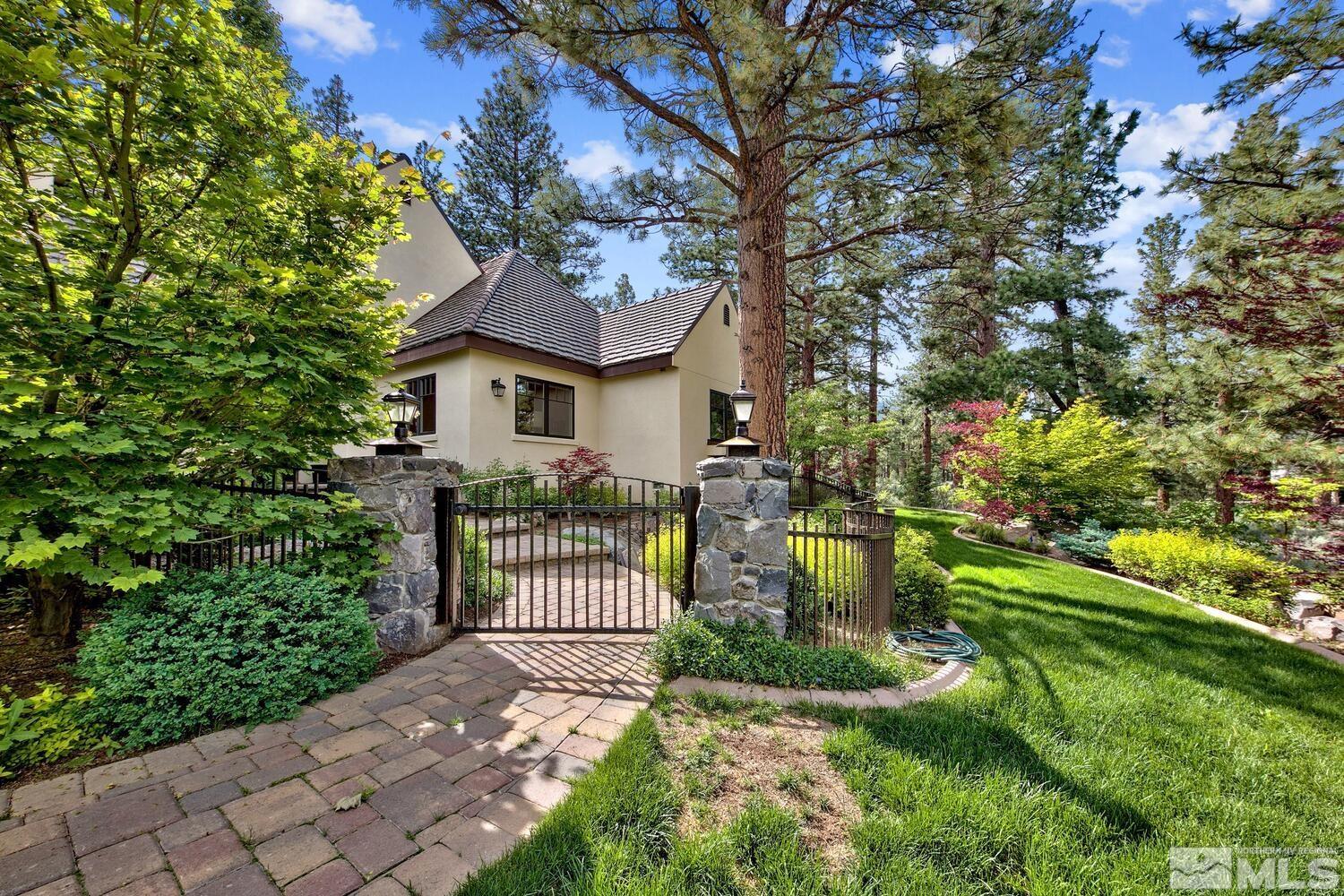 5950 Chambery Circle