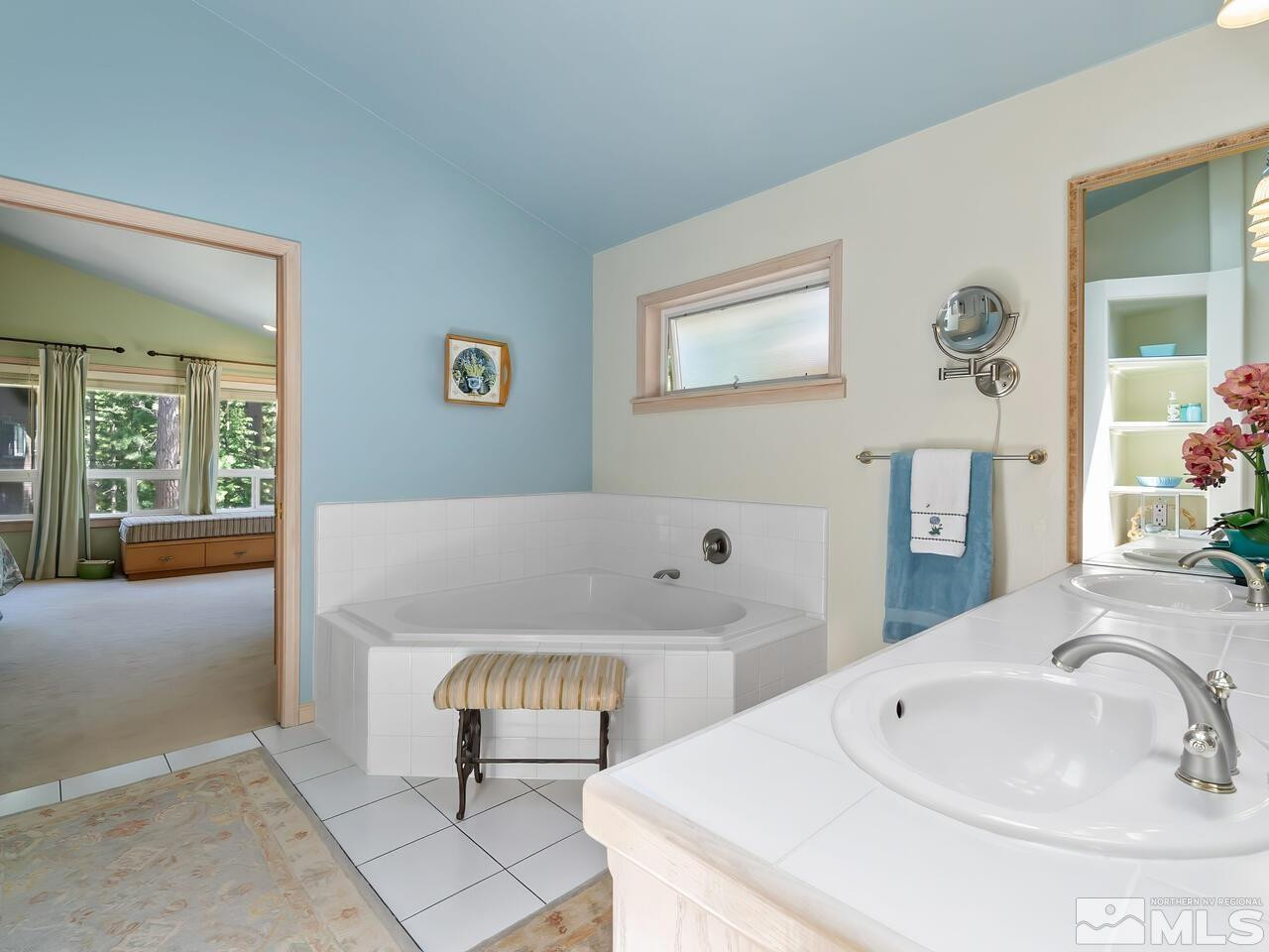 373 Mackay Court