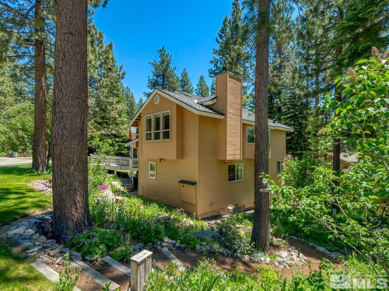 373 Mackay Court