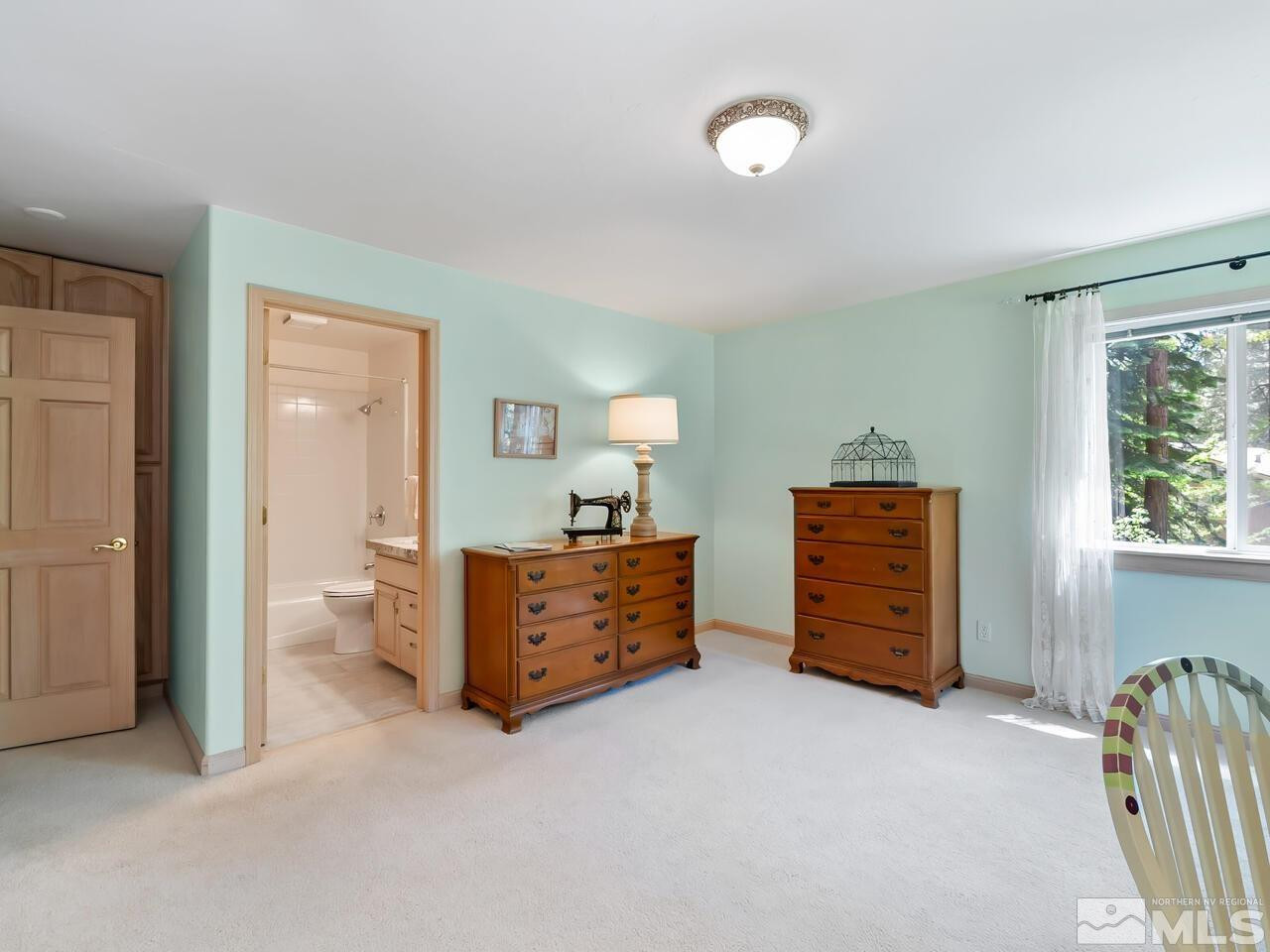 373 Mackay Court