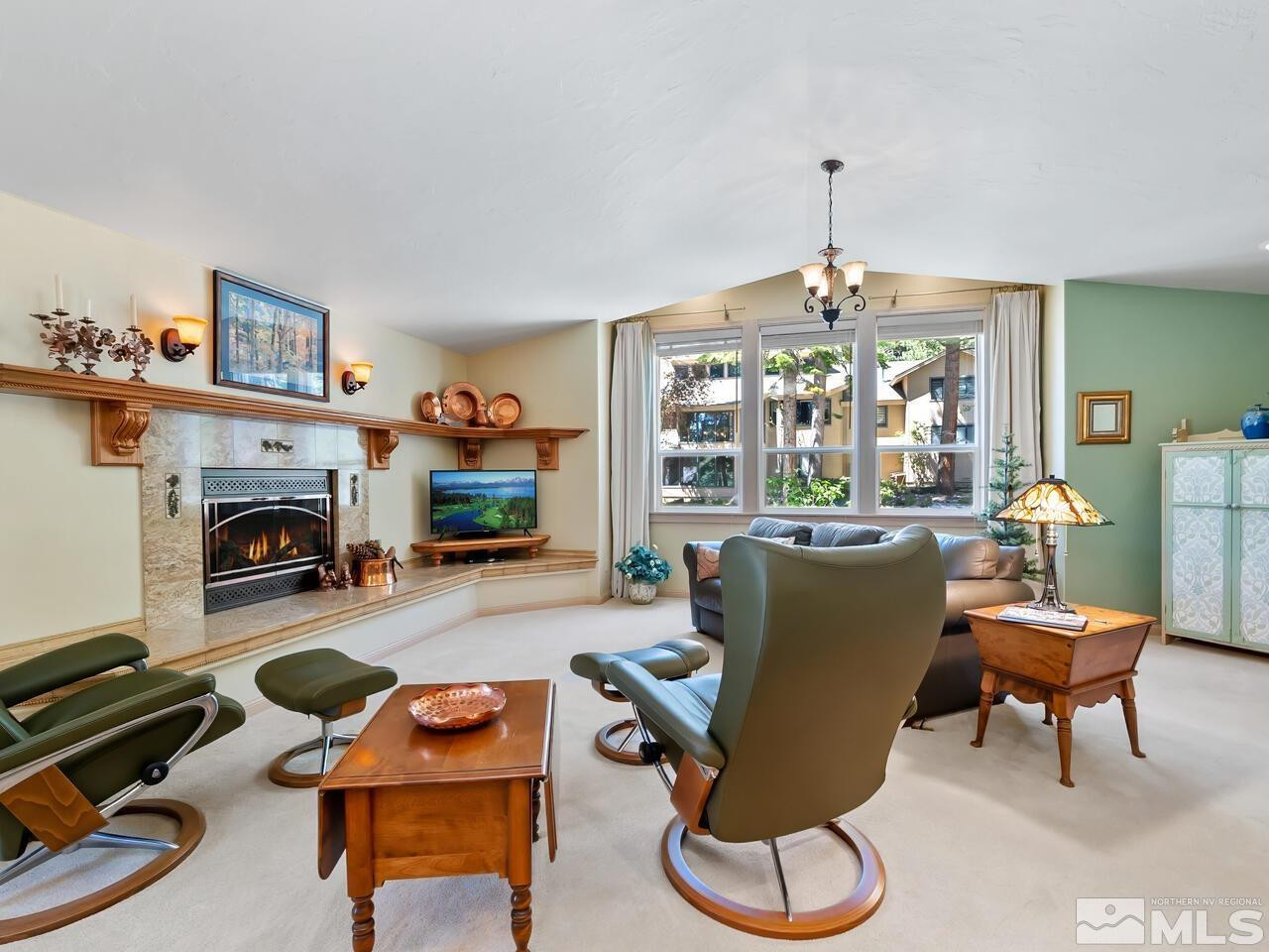 373 Mackay Court