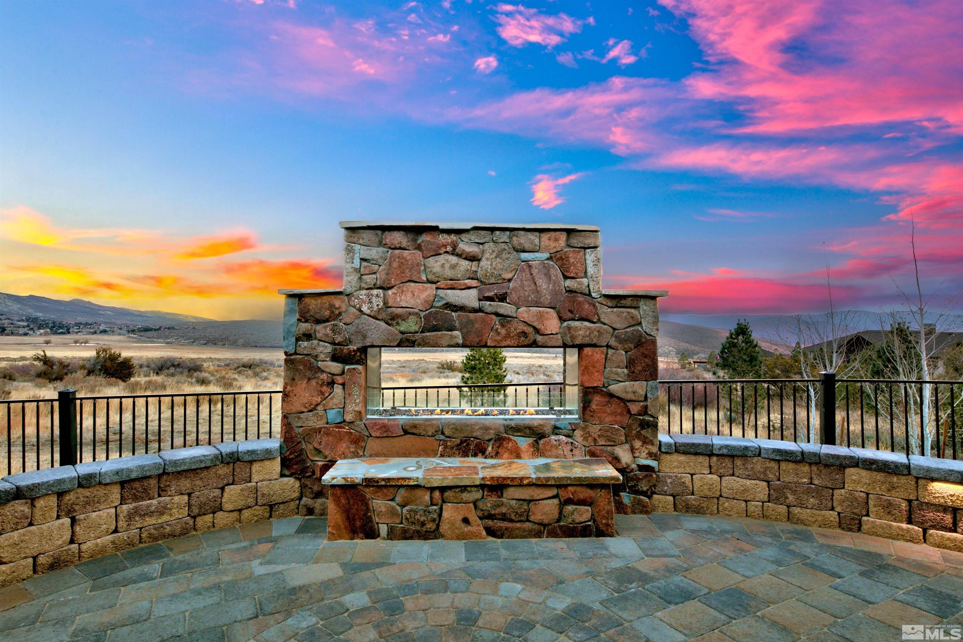 316 James Canyon Loop