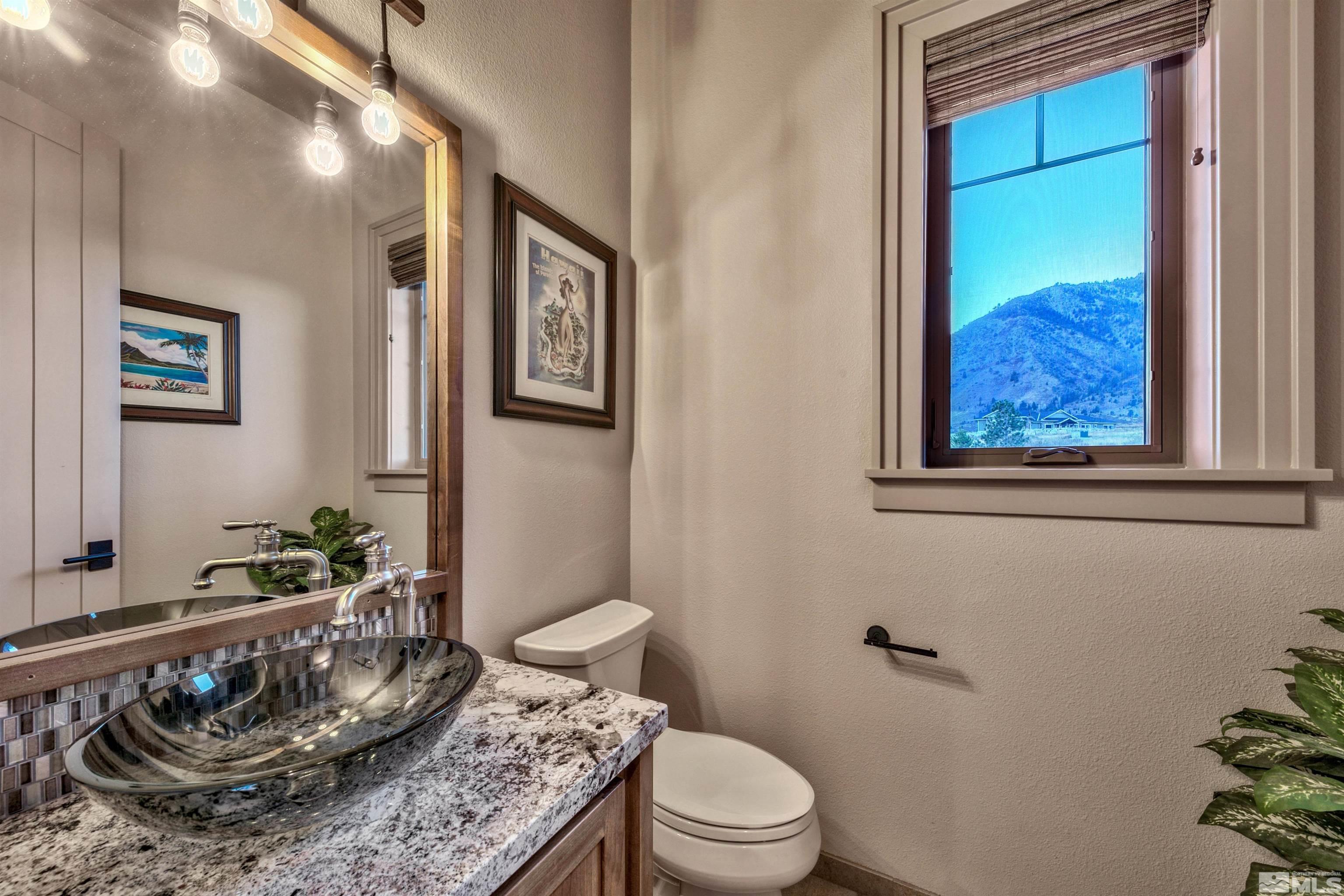 316 James Canyon Loop