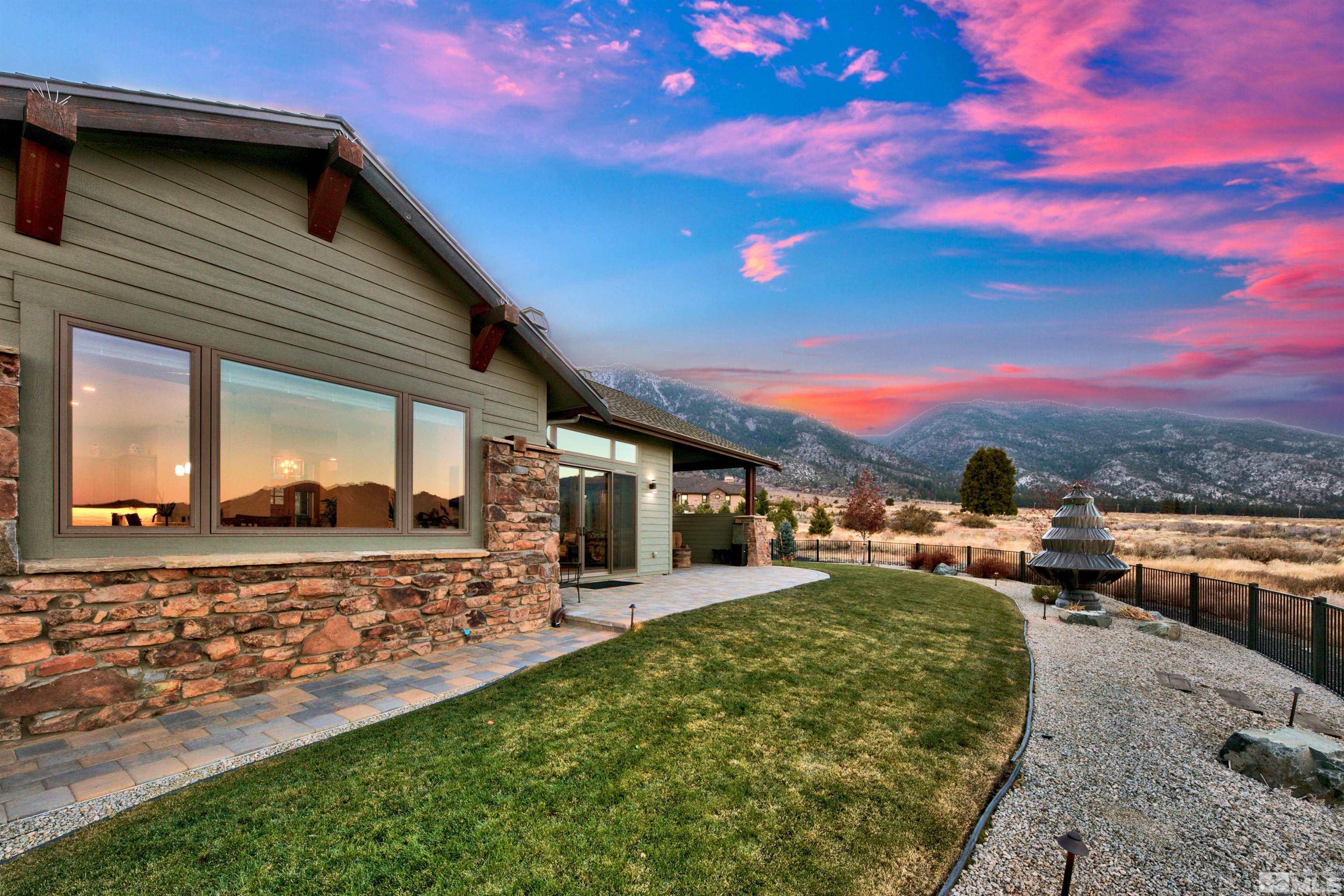 316 James Canyon Loop