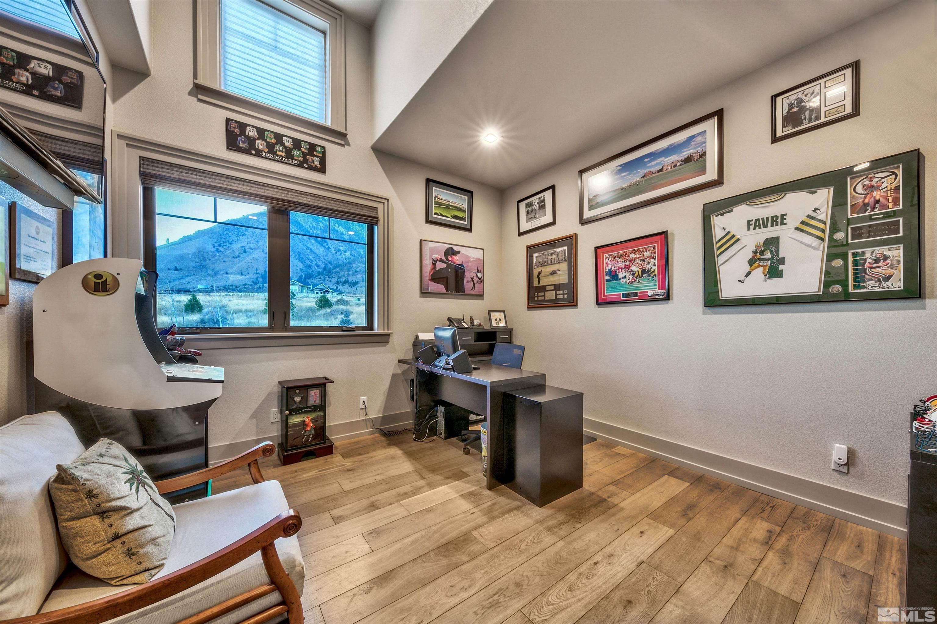 316 James Canyon Loop