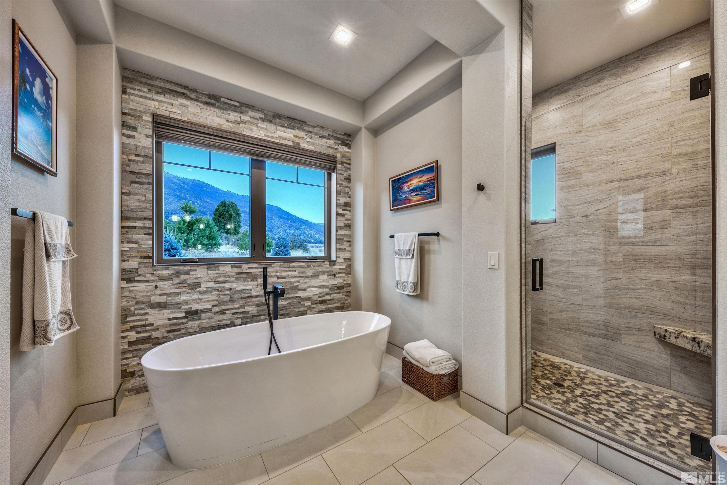 316 James Canyon Loop
