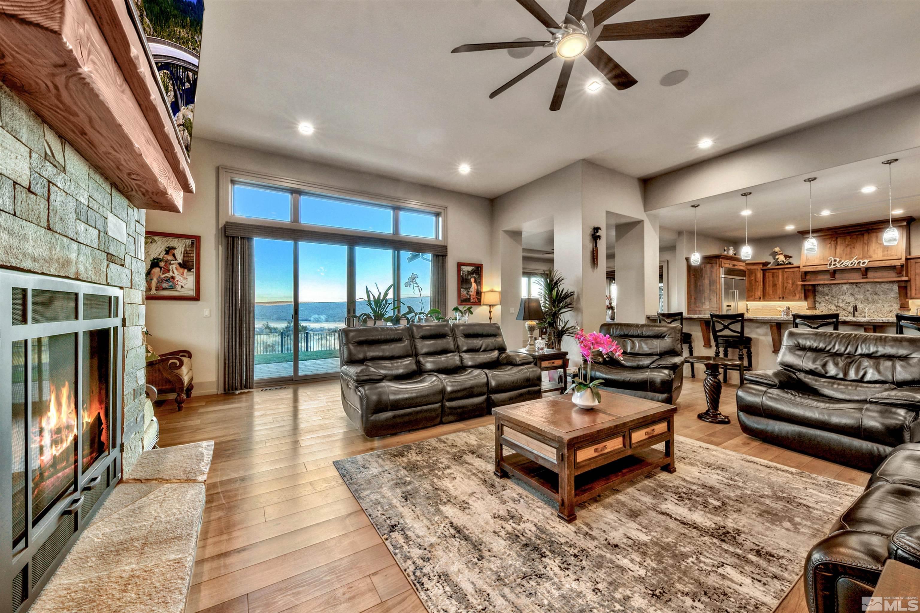 316 James Canyon Loop