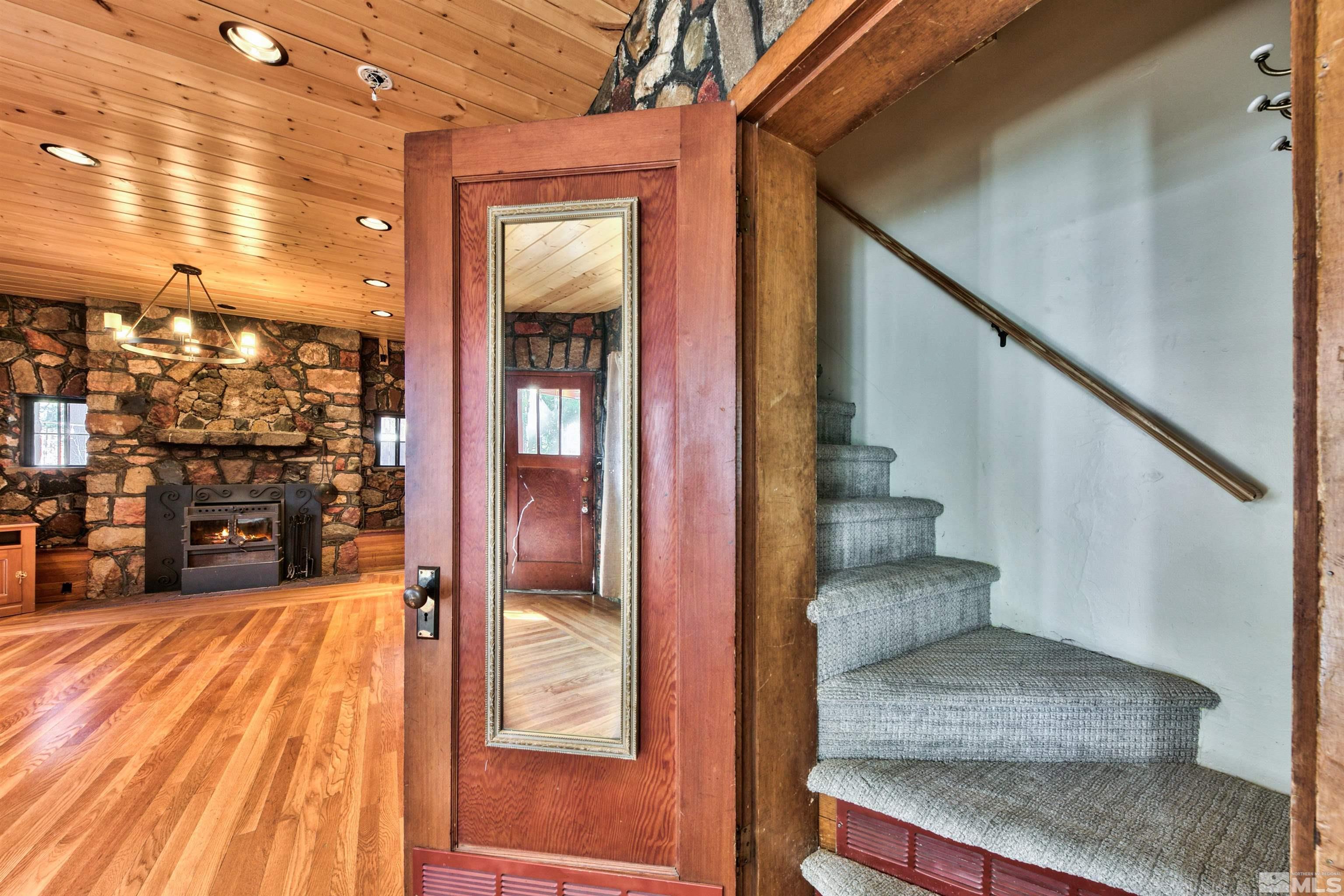 721 Cedar