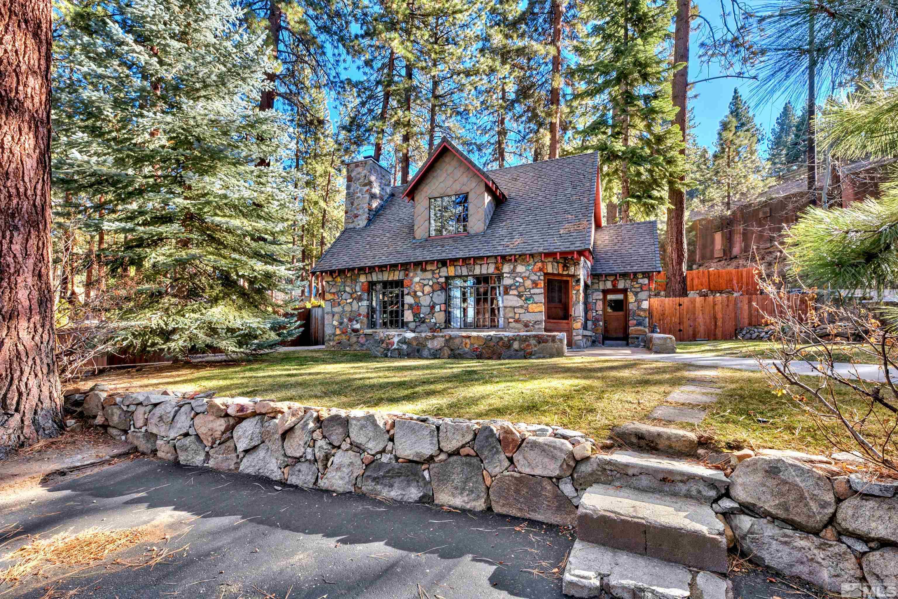 721 Cedar