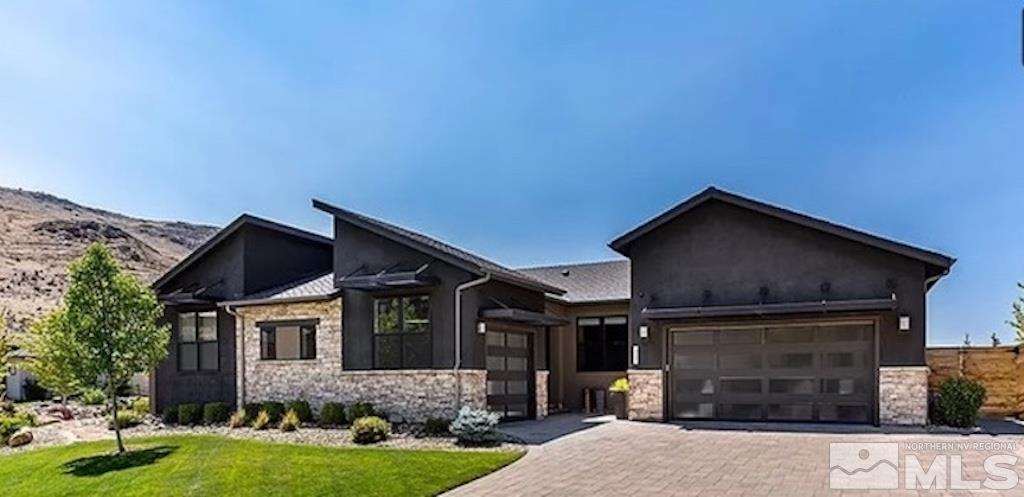 4001 Whispering Pine Loop