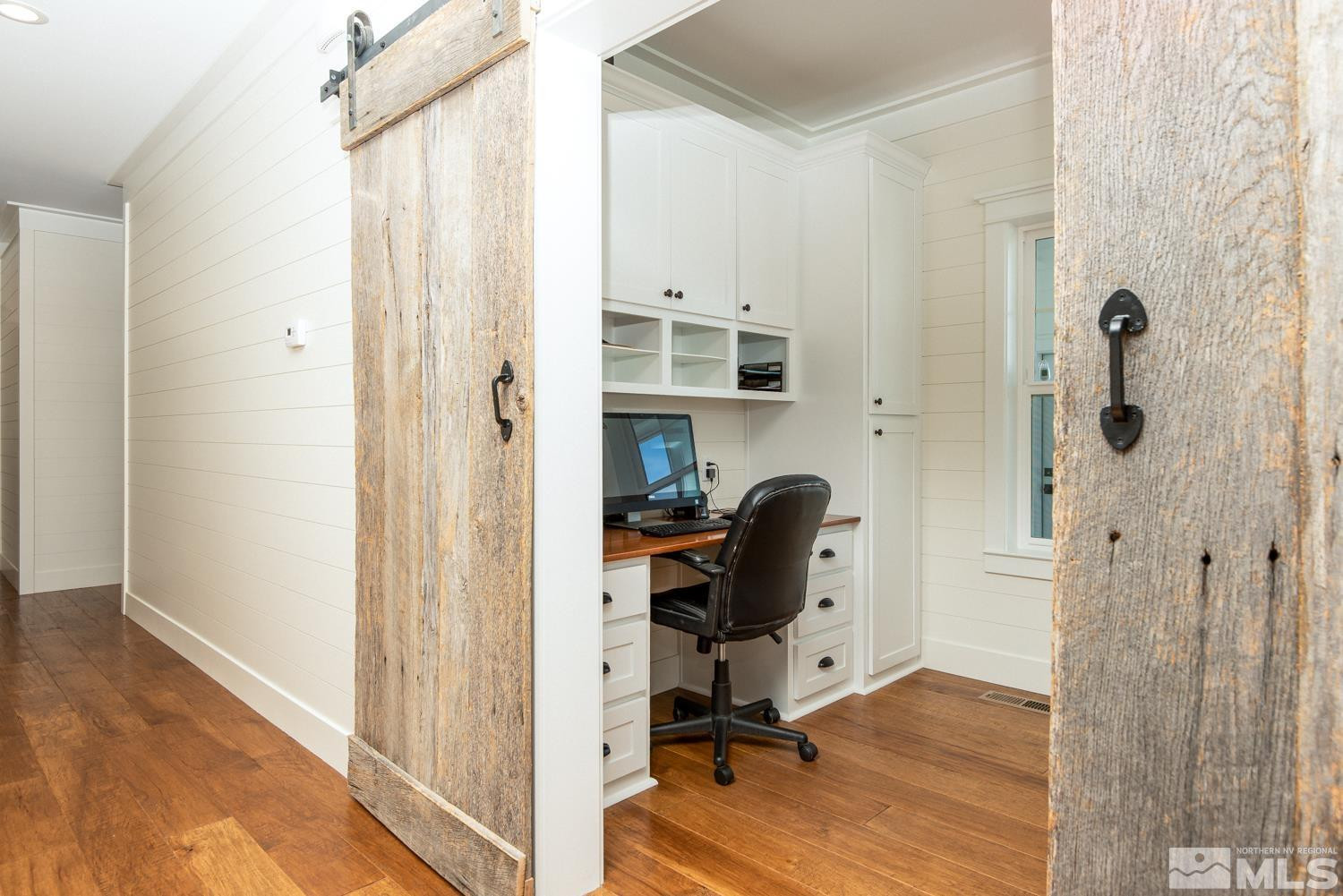 824 Eagle Meadows Lane