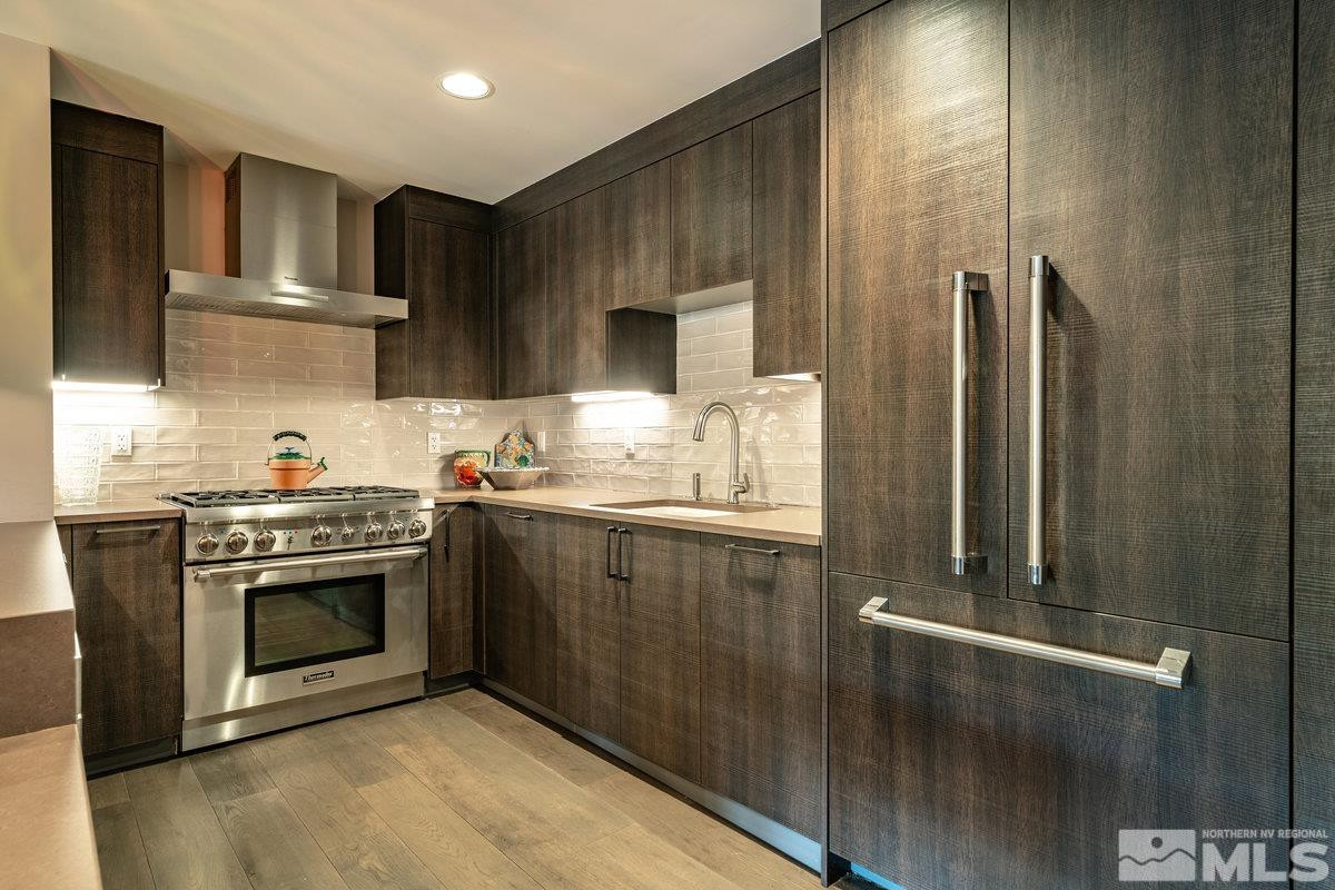 9 Beach Club Unit: 120