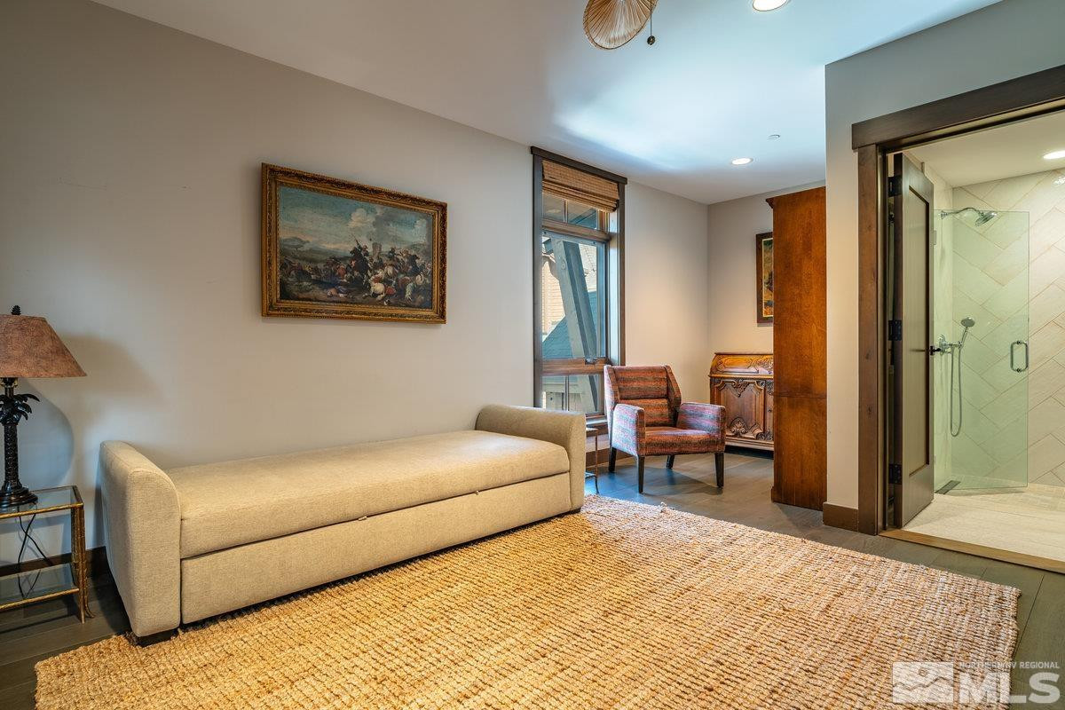 9 Beach Club Unit: 120