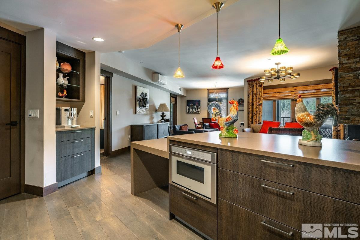 9 Beach Club Unit: 120