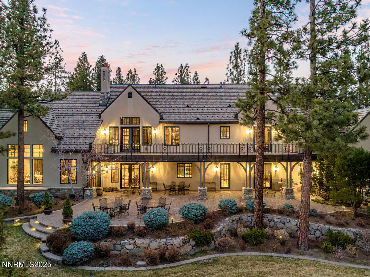 6025 Lake Geneva