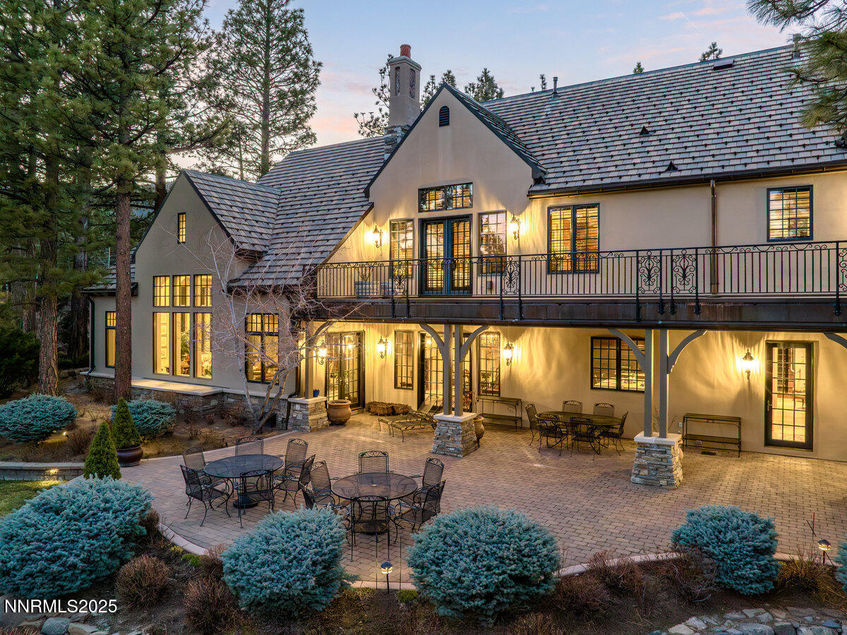 6025 Lake Geneva