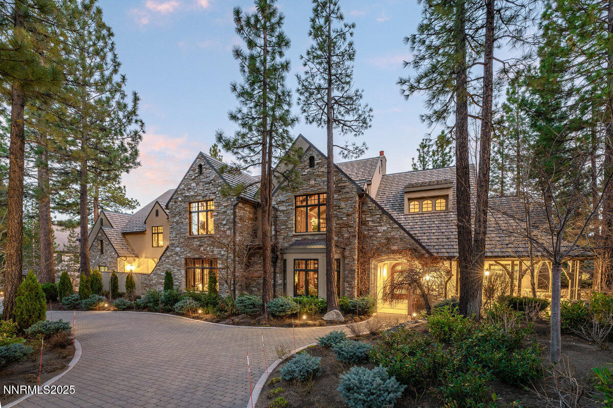 6025 Lake Geneva