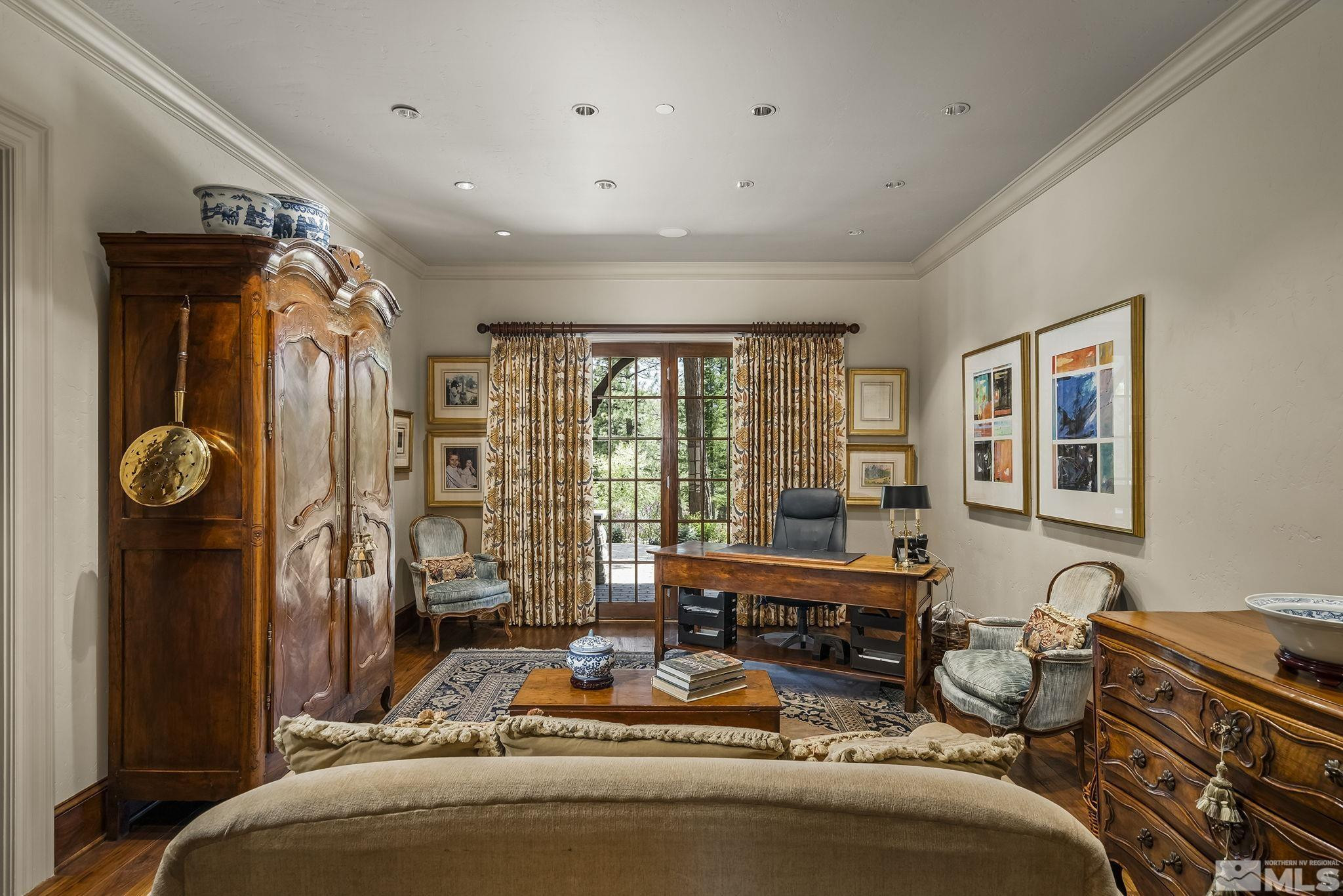 6025 Lake Geneva