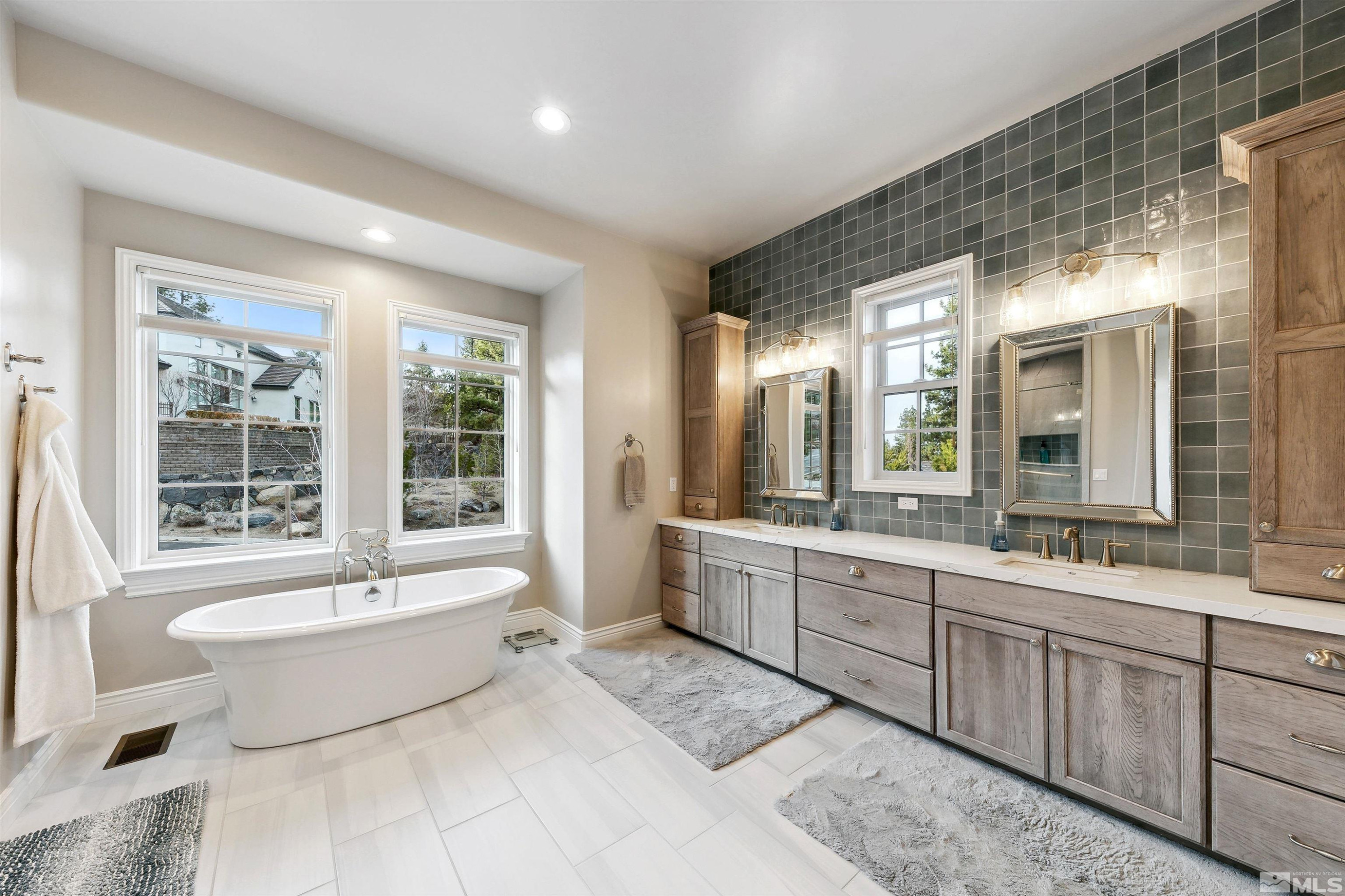 4300 Beaujolais Street, Reno