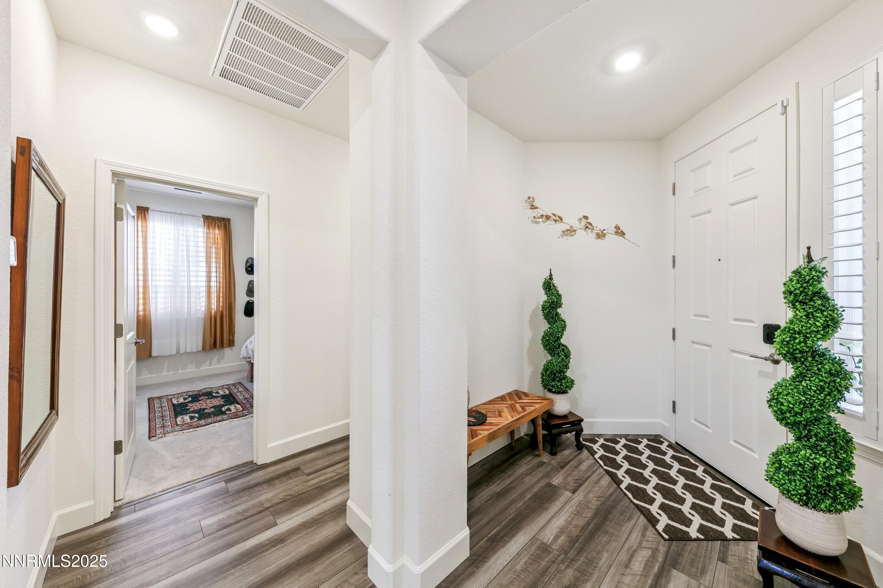 632 W Equinox Peak Court