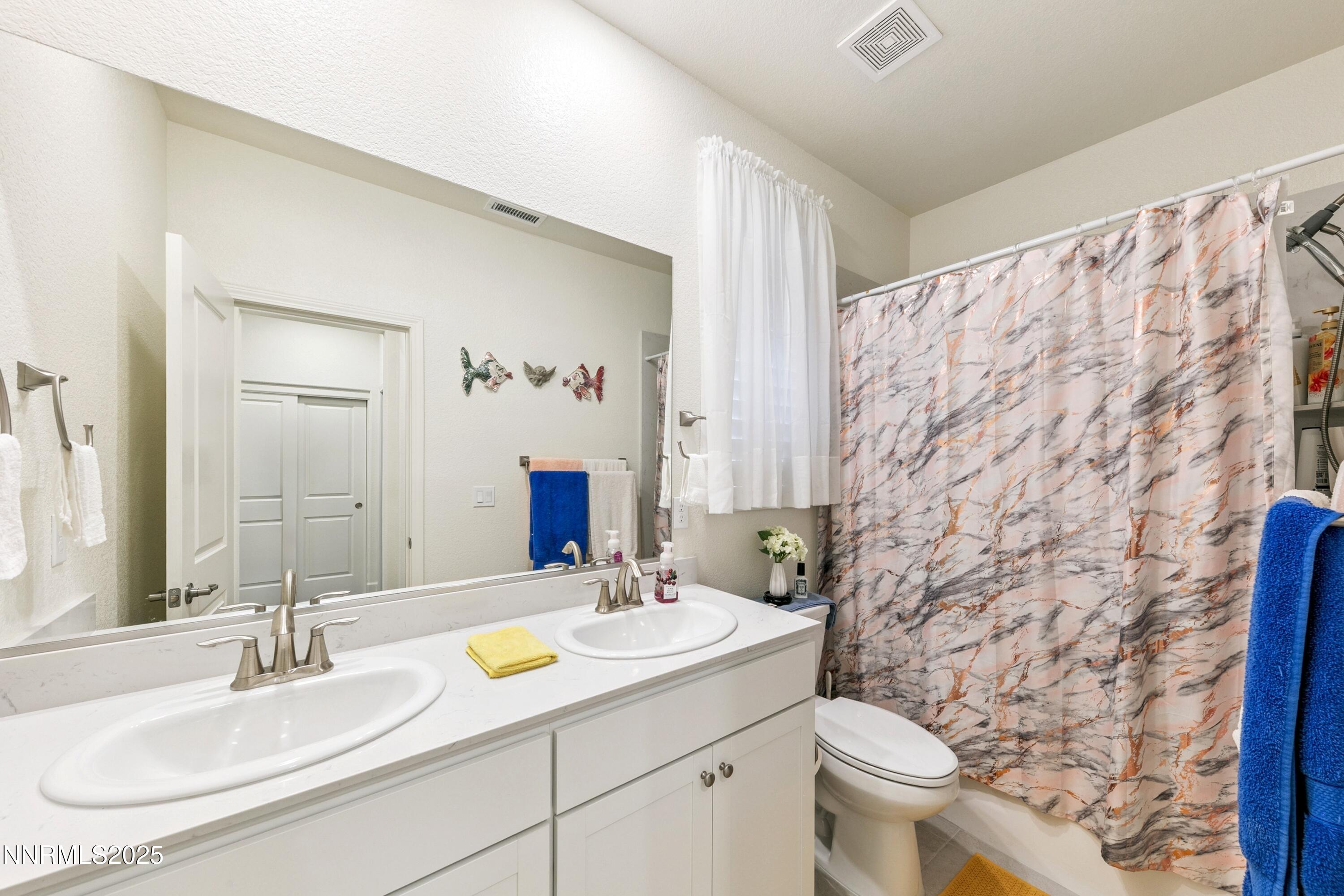 632 W Equinox Peak Court