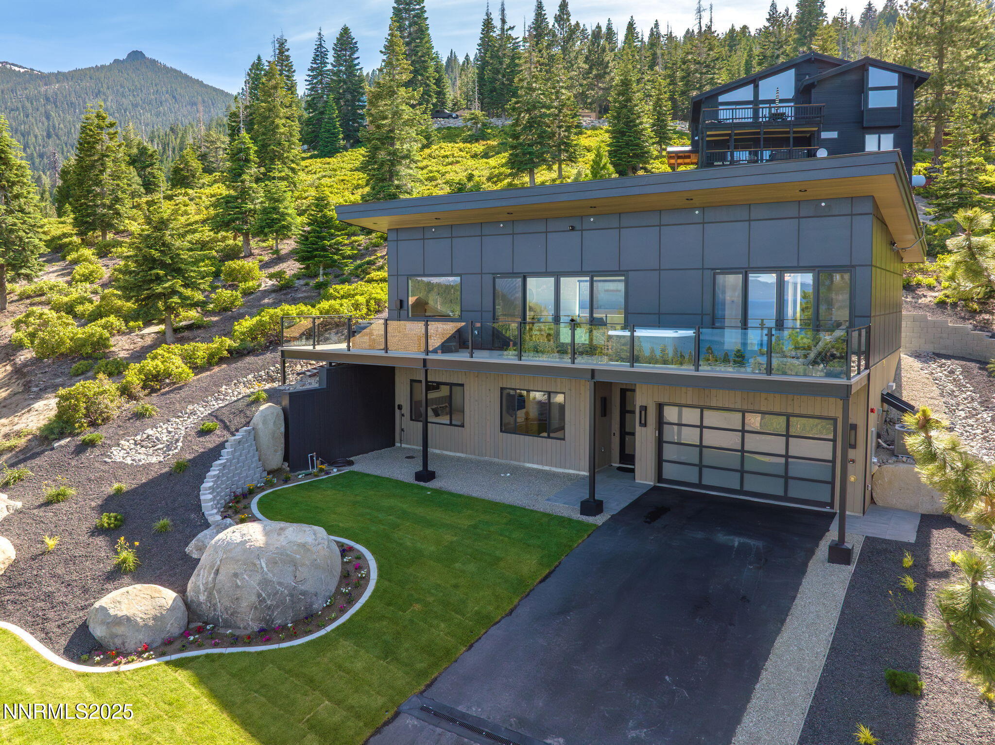 9172 Scenic Drive