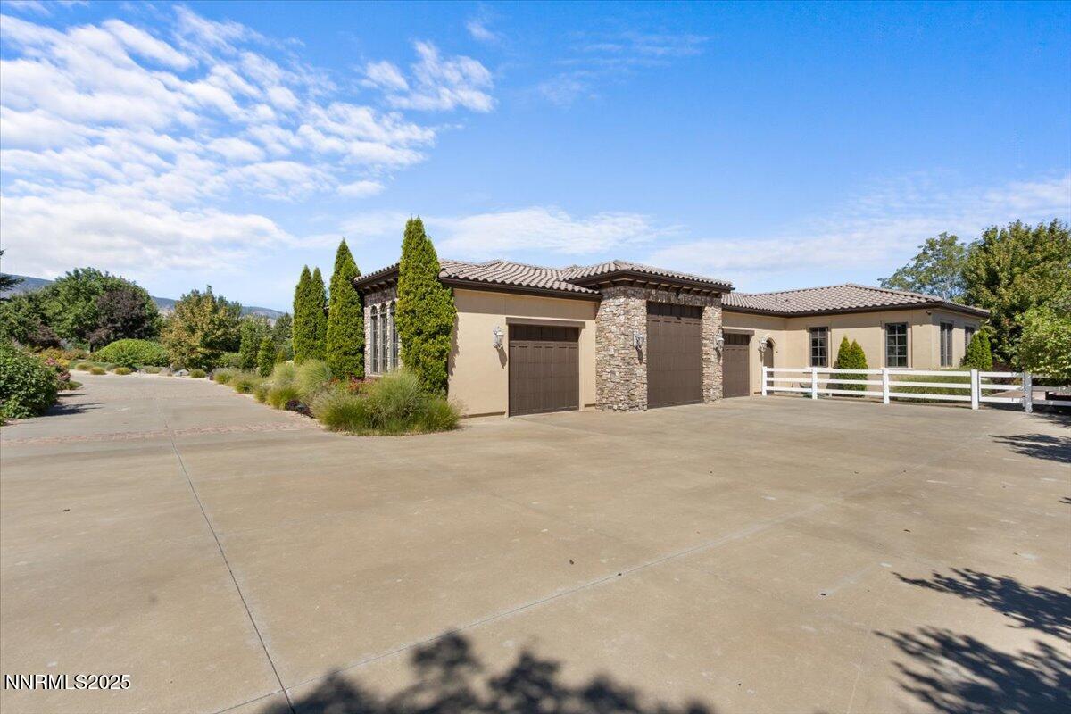 1555 Boulder Field Way