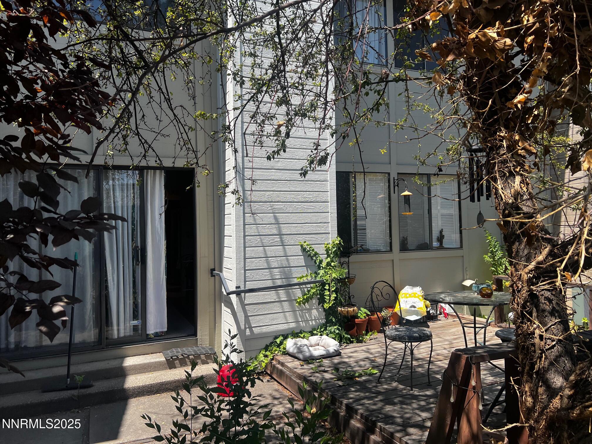 4004 Ruth Court