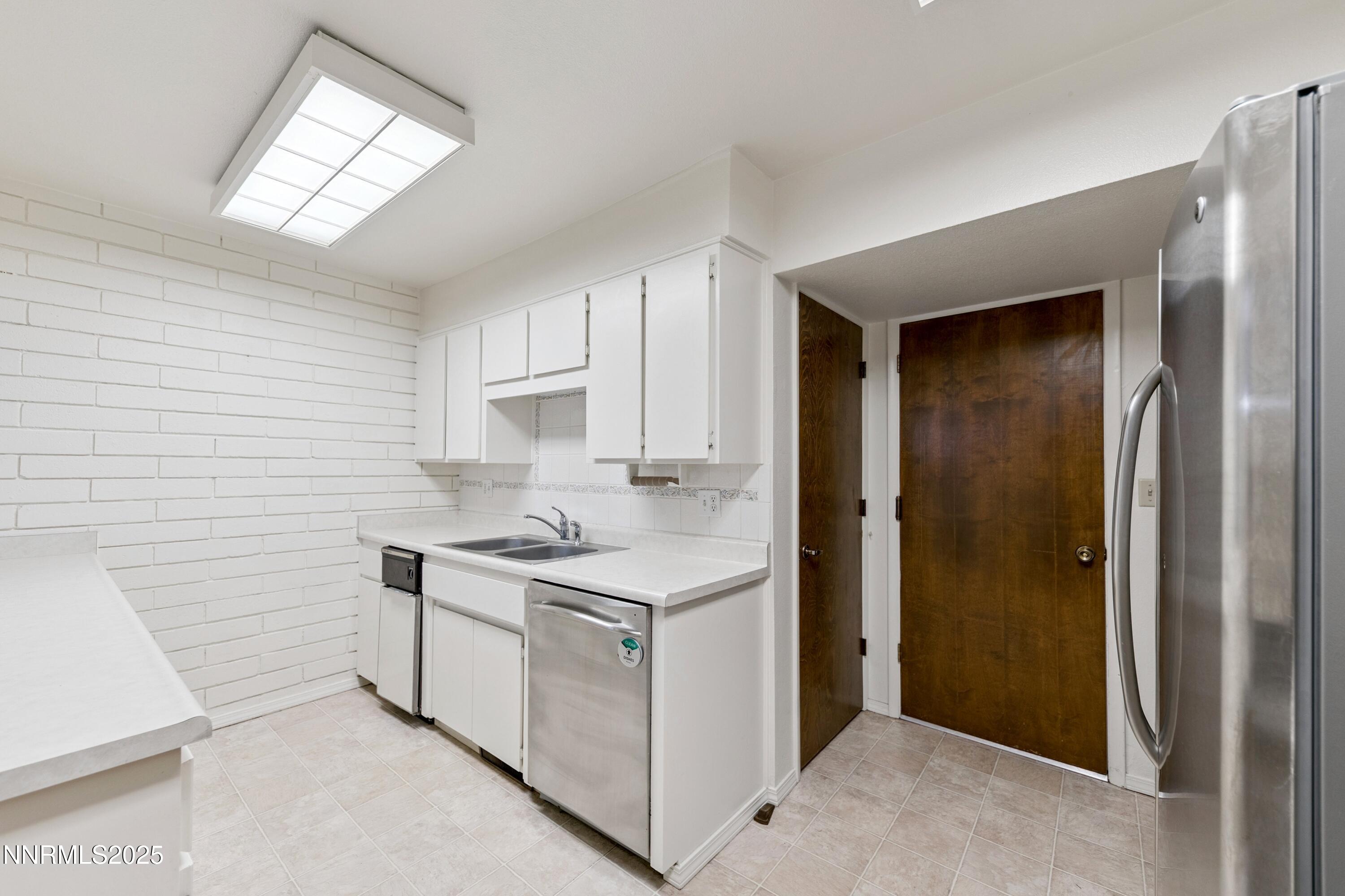 4004 Ruth Court