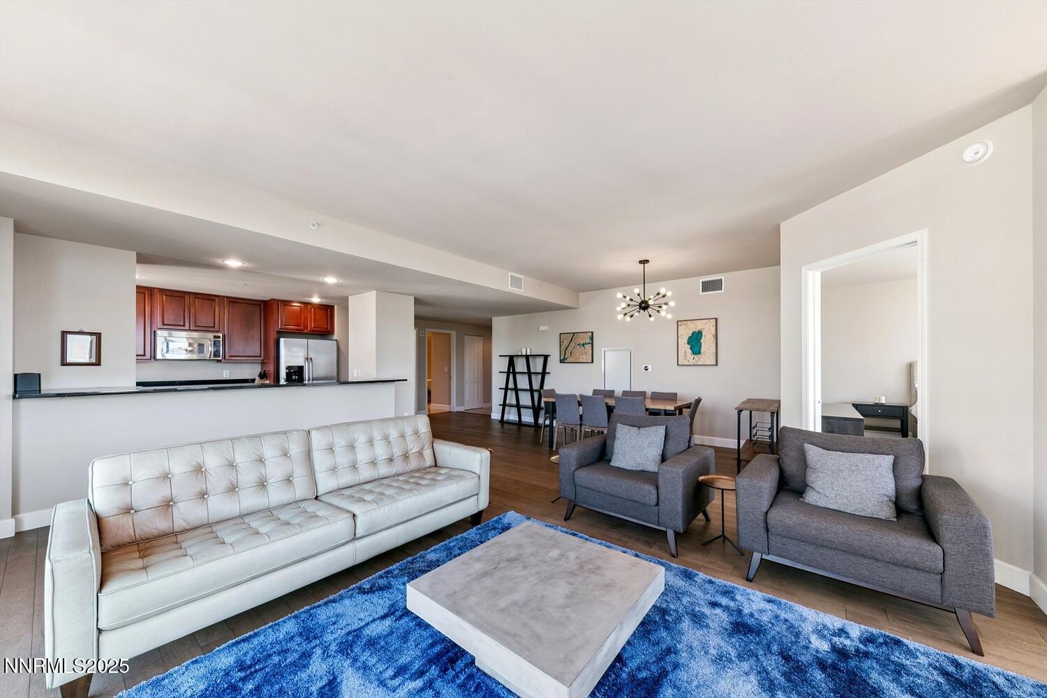 50 N Sierra Street, 601