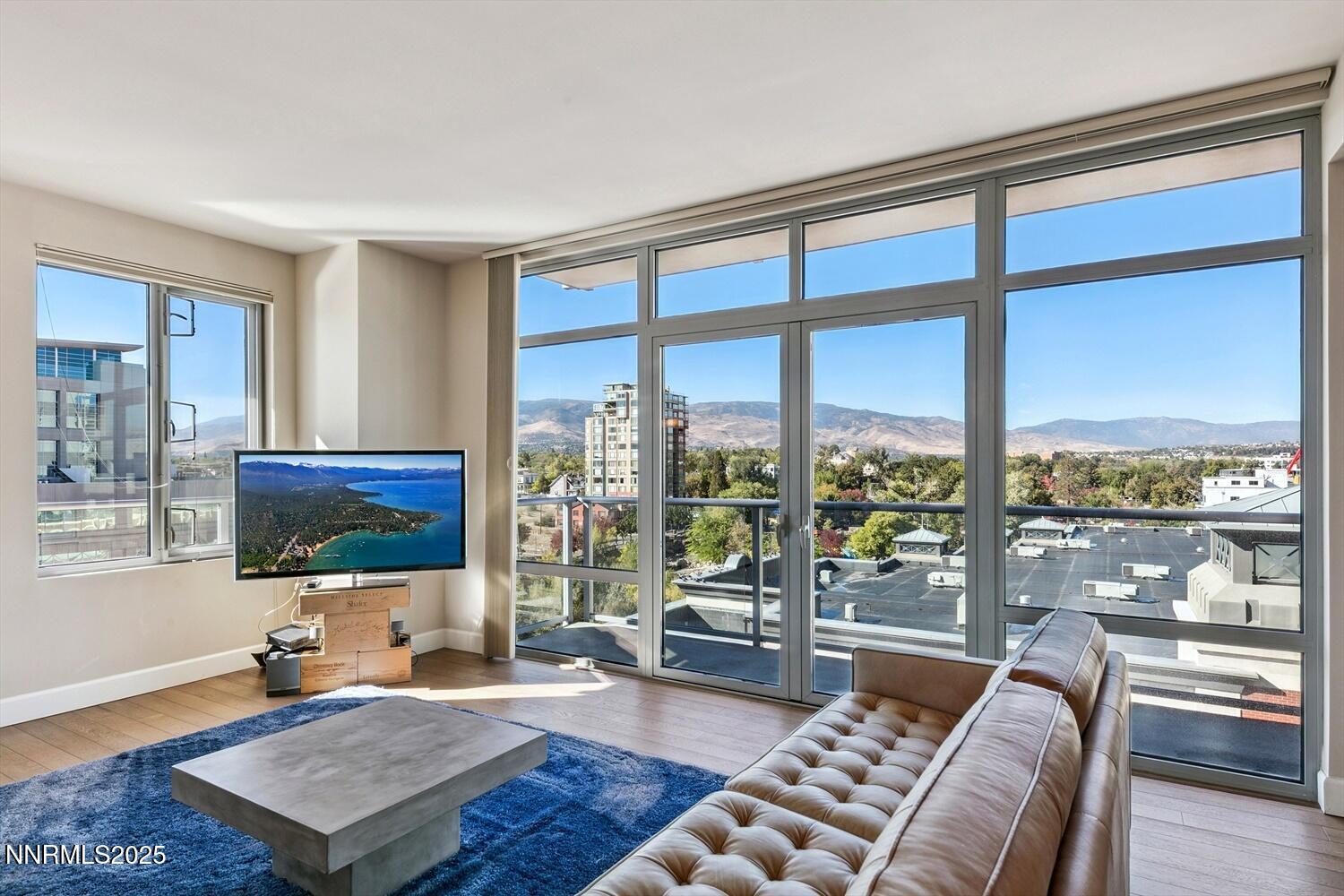 50 N Sierra Street, 601