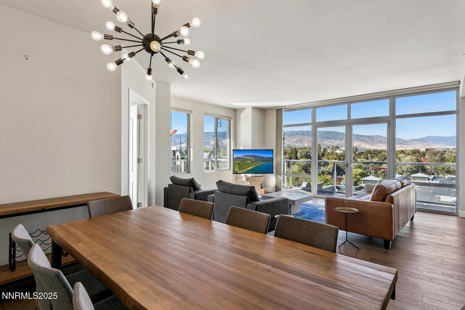 50 N Sierra Street, 601