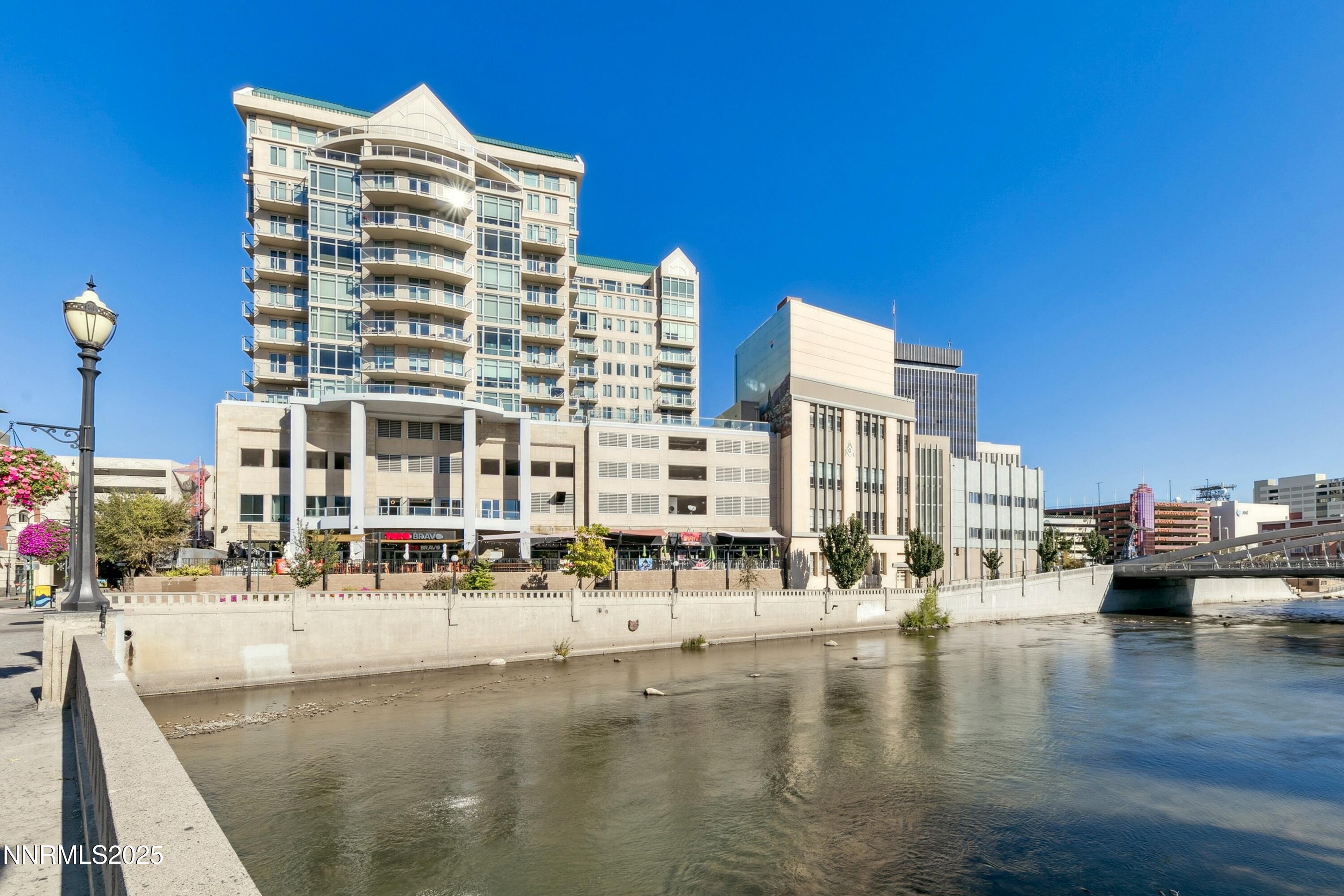 50 N Sierra Street, 601